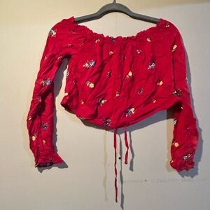 💋 Kendal + Kylie crop top